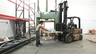 Two Workers Anally Fuck A Slut