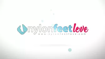 Sexy Teen Has Shows Off Her Nylon Feet