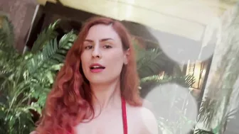 Ruiva Chupa A Ruivinha Até Ela Gozar Em Sua Boca - Milf X Ninfeta - Emme White E Its Russa