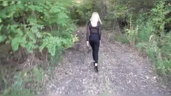 Public Forest Fuck With Deep Anal For My Girlfriend - Cumshot On Her Huge Ass