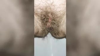 Hairy Pussy Pissing In The Morning + Bonus Light Farting