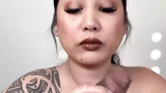 Filpina Juicy Mouth Blowjob