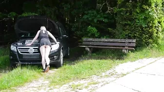 Young Milf Fucks Ao Roadside Assistance