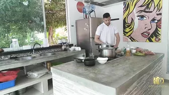 Using The Kitchen To Prepare A Good Fuck And Sucking Of Cris_Lacobra's Cock