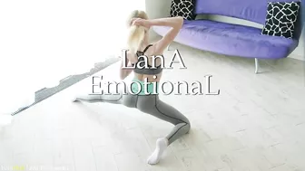 Step Sister In Leggings Knows How To Train Her Perfect Ass