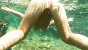 4K Crazy Sex Underwater Great Anal Creampi In The Water Jessijek