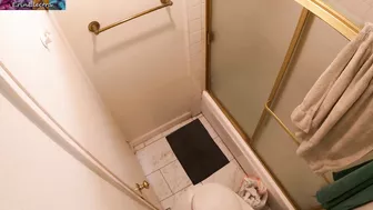 Stepmom And Stepson Have A Secret Rendez-Vous In The Bathroom During A Family Dinner