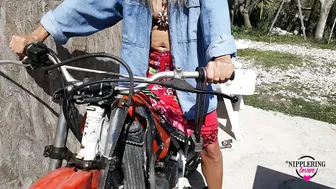 Nippleringlover Outdoor Bike Inserting Big Padlock Through Stretched Nipple Piercings - Pierced Tits