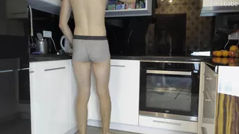 Sex In The Kitchen, Creampie