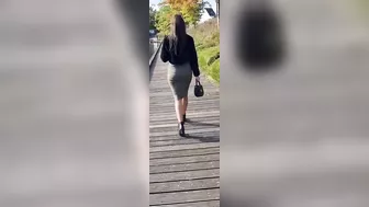 Brunette With Perfect Ass Takes Huge Cock With Massive Cumshot In Public Park