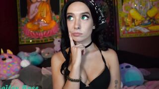 Green Eyed Cutie Cosplay 18 Yo Gets Creampied 4K Ahegao Bailey Base