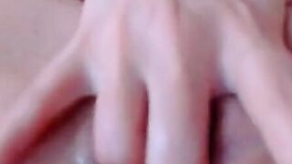 Horny Babe Fingers Her Wet Pussy Upclose