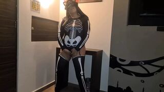 19 Yo Fucks Without Condom A Stranger At Halloween Party