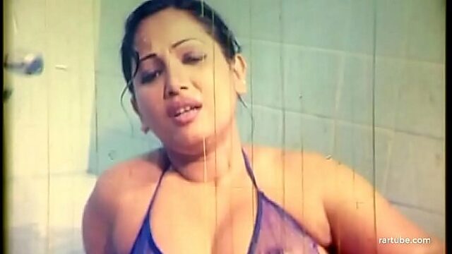 Lusty Bangla Film - Juicy Scenes Of Jawani Ama