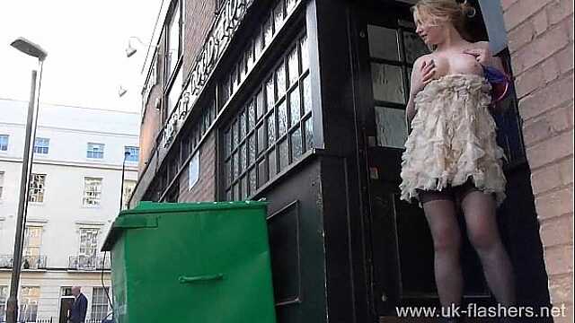 Blonde Amateur Amber West Flashes Pussy In Public Upskirt Vid