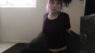 Sarawr Dubya Solo Floor Masturbation