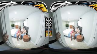 Virtual Porn - Big Tits Milf Teaches Honey Hayes How To Suck Dick And Fuck In Vr