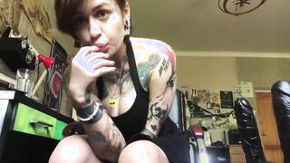 Girl Masturbates With Two Dildos, Sucking And Cumming. Big Tits And Tattoos