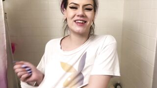 Brooke Farting In Bathtub Making Bubbles