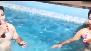 Bhabhi Ko Lund Chusaya Swimming Pool Me