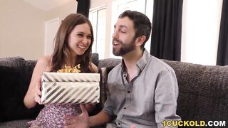 Anal Slut Riley Reid Takes Black Dick - Cuckold Sessions