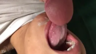 Cumshot In Slowmo