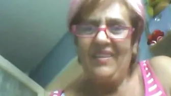 Granny, 60+ Yo, Shows Herself On Webcam! Amateur