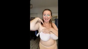 Tesing By Natural Huge Tits