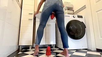 Wetting Extremely Jeans And Red Classic High Heels And Play With Pee