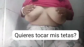 Mis Tetas Gigantes Son Divertidos Para Jugar Contigo