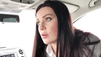 Paramour Sucks Dick In The Car And Swallows Cum