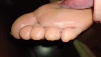 Cumming On Dry, Salty Feet