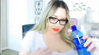 Big-Titted Blonde Bbw On Webcam