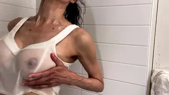 Showing Amazing Tits Through White Crop Top In Shower? My First Dry To Wet Video