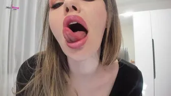 Quckie Tongue Vore Tease With Miss Honey Barefeet