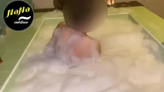 Blowjob In The Tub At The Resort