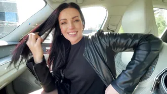 Luna Roulette Gets A Hard Fuck In The Car And Swallows Every Drop