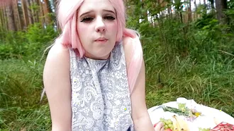 Bu66Legum Gives Me A Unforgettable Blowjob In The Great Outdoors - Pov