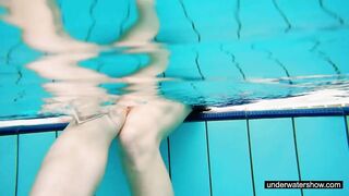 Teen Girl Avenna Is Swimming In The Pool