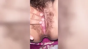 19 La Hago Súper Cachonda Tocando Su Panocha Nueva Y Hermosa