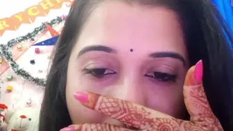 Smart Bhabi Hard Pussy Pumping On Video Call