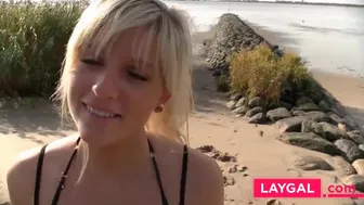 Amateur Big-Ass Blonde Beach Sex