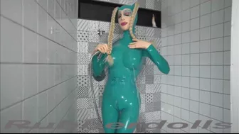 Latex Lara - In The Shower - Wmv