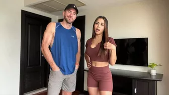 Couple Muscle Worship For Beta Losers