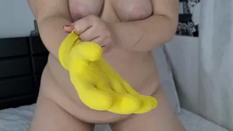 Fucking A Glass Dildo With Yellow Gloves