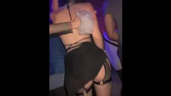 Pick Up Took Off A Slut In A Night Club And Then Fucked At Home