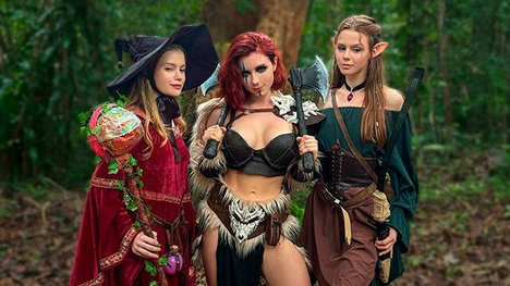 Sweetie Fox, Diana Rider & Arinafox Take On A Big Dildo In A Hot Cosplay Adventure